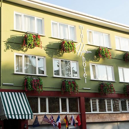Mini Harem Hotel Istanbul Bagian luar foto